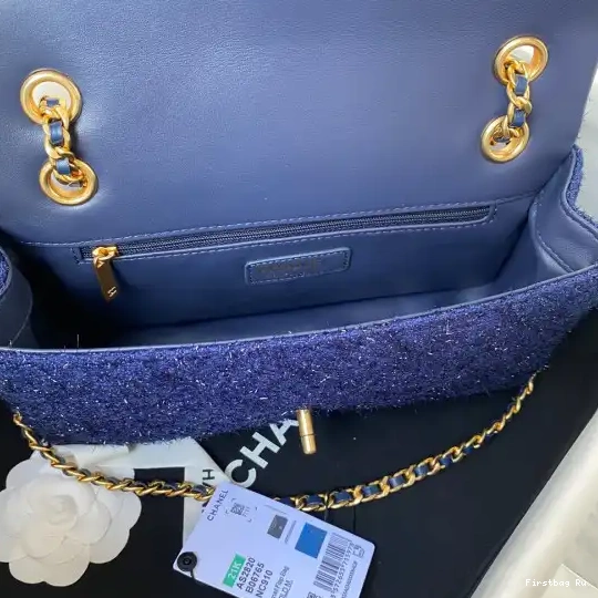 First Bag Ru BAG FLAP CHANEL 0527